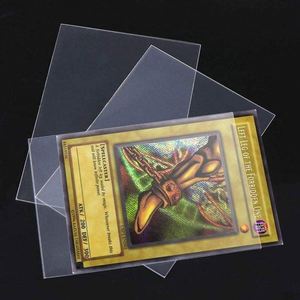 Pochettes de protection transparentes en PVC pour cartes à collectionner 66x91mm Épaisseur 5-10c Logo personnalisé disponible Service OEM Rapide - Product Image 4