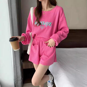 2025 femmes automne/hiver fête des mères tissu décontracté à manches longues brodé amour court costume gaufre 2 pièces tissu ensemble pour maman - Product Image 4