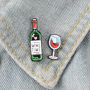 Personalizzato carino bicchieri da vino rosso coppia spille bottiglia di vino tazza spilla duro cartone animato metallo smalto Pin Badge