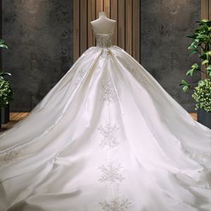 QIUSHAFEI 2026 Vestido de Novia Blanco de Alta Gama con Falda de Gala, Escote Corazón de Encaje, Cola Capilla, Elegante y Digno con Cristales - Product Image 5