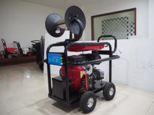 <span class=keywords><strong>Nettoyeur</strong></span> <span class=keywords><strong>haute</strong></span> <span class=keywords><strong>pression</strong></span> de <span class=keywords><strong>vidange</strong></span> d'égout d'équipement de machine de nettoyage industriel de laveuse à jet d'eau - Product Image 3