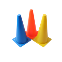 Cônes d'entraînement PE/ABS de plusieurs tailles et couleurs, écologiques et durables, directement de l'usine, pour le football, les sports et les exercices d'agilité en extérieur.
