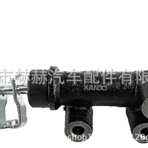 Cilindro Maestro de Embrague Xando 31420-26030 31420-26090 31420-26060 para Vehículos Toyota - Product Image 1