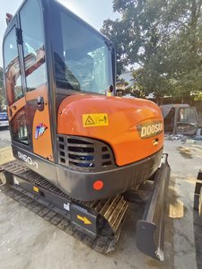 Excavadora Doosan DH60-7 de Alta Calidad y Gran Rendimiento, Equipo de Construcción, Motor, Caja de Cambios, Bomba, PLC, Venta Popular - Product Image 6