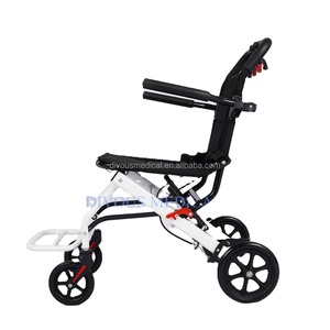 รถเข็นวีลแชร์แบบพับได้น้ำหนักเบาสำหรับผู้สูงอายุ - Product Image 2