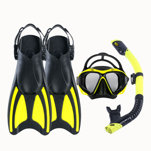 Set de Buceo Asy con Máscara, Aletas y Snorkel, Talla Única Ajustable - Product Image 3
