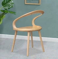 Chaise en bois massif moderne avec ruban décoratif, en bois de caoutchouc naturel, à bords arrondis, pour salon et salle à manger