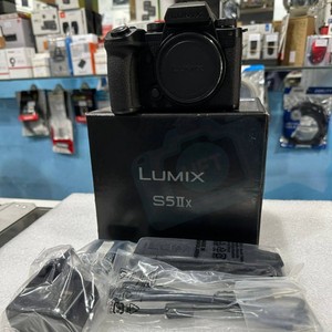กล้องมิเรอร์เลส HFT Professional <span class=keywords><strong>Lumix</strong></span> <span class=keywords><strong>S5</strong></span> IIX รุ่น <span class=keywords><strong>DC</strong></span>-S5M2X สำหรับขายส่ง (เฉพาะตัวกล้อง) - Product Image 6