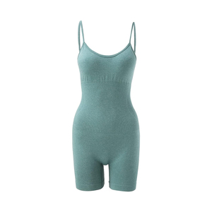 Combinaison de yoga moderne pour femme à taille mi-haute, unie, avec détails minimalistes, coupe contemporaine, raffinée, décontractée, pour la gym, écologique, séchage rapide - Product Image 1