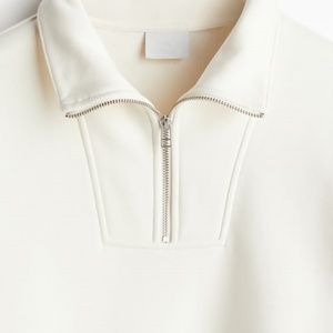 Sweat-shirt d'extérieur pour homme à col montant, demi-zip, manches longues, col roulé simulé, brodé, pour l'hiver - Product Image 2