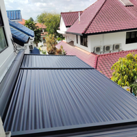 Store banne motorisé en alliage d'aluminium avec isolation en polyuréthane, design moderne pour positionnement en fenêtre supérieure, ombrage extérieur durable