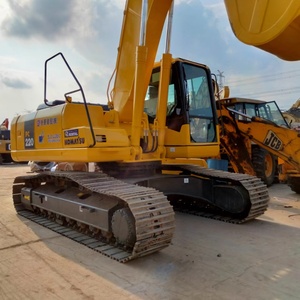 Excavatrice Komatsu PC220-8 de 22 tonnes d'occasion, haute qualité, faible nombre d'heures, fiable pour la construction et l'aménagement paysager, équipement Komatsu d'occasion - Product Image 4