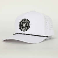 Casquette de baseball OEM personnalisée à 5 panneaux avec logo brodé et cordon, perforations découpées au laser, visière incurvée, casquette de sport blanche pour homme