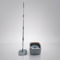 Ensemble serpillière plate et seau essoreur avec manche télescopique en acier inoxydable, système mains libres et tampon en microfibre pour le nettoyage domestique