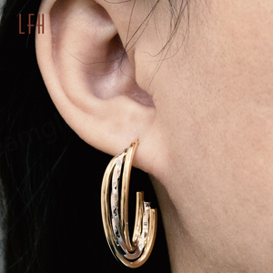 Vente en gros de boucles d'oreilles créoles épaisses simples en or pur 18 carats, boucles d'oreilles lisses en forme de C, bijoux en or 18 carats véritable - Product Image 2