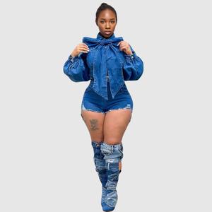 ชุดรอมเปอร์ผ้ายีนส์แขนพองผูกโบว์สีทึบขนาดพลัสไซส์ - Product Image 2