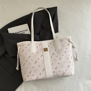 2025 nuevo diseño de lujo con estampado de lazo de gato, bolso con hebilla para mujer, bolso con espejo, bolso de viaje de gran capacidad, bolso de hombro - Product Image 2