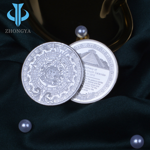 Moneta Commemorativa <span class=keywords><strong>in</strong></span> <span class=keywords><strong>Metallo</strong></span> Dipinta su Misura con Incisione 3D del Calendario Maya Azteco Messicano e Profezie Artistiche - Product Image 2