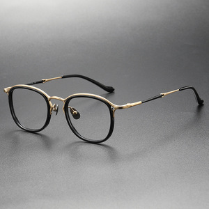 <span class=keywords><strong>Gafas</strong></span> <span class=keywords><strong>de</strong></span> <span class=keywords><strong>Mujer</strong></span> con Marco Redondo <span class=keywords><strong>de</strong></span> Titanio Puro Retro, Lentes con Bloqueo <span class=keywords><strong>de</strong></span> Luz Azul o Opciones Lisas - Product Image 6