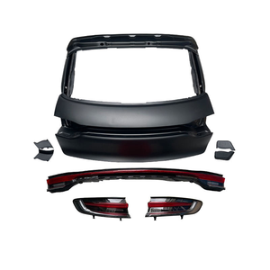 Kit <span class=keywords><strong>de</strong></span> pare-chocs arrière style <span class=keywords><strong>2023</strong></span> pour Porsche Macan 95B 2014-2018 avec hayon et ensemble <span class=keywords><strong>de</strong></span> feux arrière à LED - Product Image 3