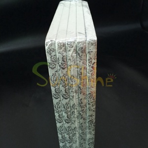 Papier d'emballage gaufré en feuille métallisée pour gâteaux - Product Image 3