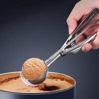 Sendok Es Krim Stainless Steel dengan Pemicu Pelepas, Alat Pengambil Adonan Kue Tugas Berat untuk Muffin, Bakso, Es Krim