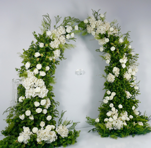 Centrotavola Nuziale Stile Foresta 2026, Decorazione con Piante Verdi Artificiali e Fiori Bianchi, Arco Floreale e Sfera di Fiori per Matrimonio - Product Image 6