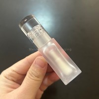 Tube de gloss à lèvres carré rond ISMAN Luxury 8ml, transparent givré, à parois épaisses, avec grand applicateur, logo personnalisé