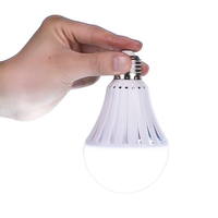 Super lumineux B22 E27 85-265V 5W - 15W économie d'énergie LED Intelligent Rechargeable lumière d'urgence alimenté par batterie ampoule Led