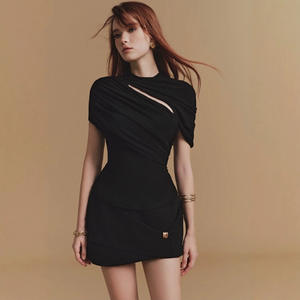 Abiti da donna semplici negozio di moda 2025 nuova moda estiva tinta unita plissettata bianca gonna lunga fino al pavimento - Product Image 3