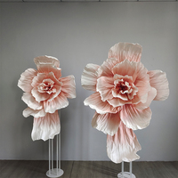Fournisseur de décorations de mariage, fleurs artificielles de grande taille, fleurs décoratives en papier de couleur rose vif pour les événements de mariage et les fêtes