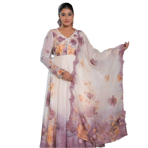 Robe de soirée indienne et pakistanaise avec travail de séquence brodé et Dupatta pour les occasions formelles - Product Image 1