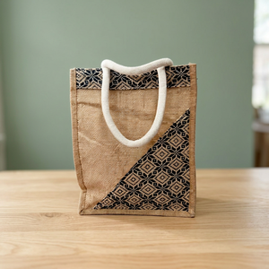 Cheap Price Non-Woven Shopping <b>Bag</b> With Geometric Pattern And Floral Design <b>Medium</b> <b>Size</b> Top Handle Made In Bangladesh - Product Image 2