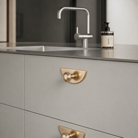 Poignées et boutons de meubles modernes en alliage de zinc Goo-Ki avec plaque arrière demi-lune pour armoires de cuisine et commodes de chambre