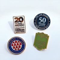 Épingles personnalisées en gros de l'usine chinoise : badges personnalisés pour entreprises et écoles, épingles en émail souple ou dur