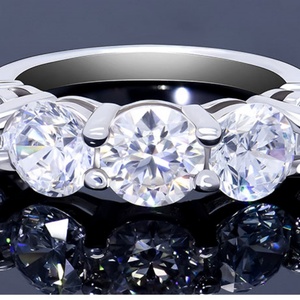 Anillos Finos de Plata de Ley 925 con 5 Piedras Clásicas de Moissanita, Joyería de Compromiso y Boda para Mujer, Venta al por Mayor - Product Image 2