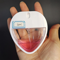 Penjualan laris botol semprot kabut saku kartu kredit berbentuk hati Mini plastik 30ml untuk penyemprot pembersih tangan