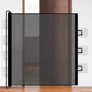 Barrière de porte télescopique étendue pour animaux de compagnie, anti-évasion des chats, clôtures intérieures et extérieures sans perforation, isolantes - Product Image 5