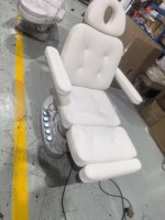 Table de massage et chaise électrique professionnelle moderne réglable en cuir PU pour salon de beauté et spa avec 3 moteurs et design pliable