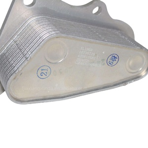 Pièces détachées automobiles en gros, <span class=keywords><strong>radiateur</strong></span> de refroidissement d'<span class=keywords><strong>huile</strong></span> moteur d'origine LFV LE2 12640136 10736729 12678774 pour Bu-ick Ch-evrolet - Product Image 2
