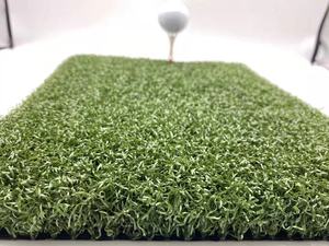Vente flash - <span class=keywords><strong>Gazon</strong></span> <span class=keywords><strong>synthétique</strong></span> artificiel en PE vert, fibrillé, doux, durable et économique pour terrain de tennis, terrain de <span class=keywords><strong>golf</strong></span>, terrain de gateball - Product Image 3
