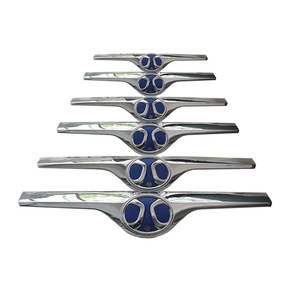 Prototypes de pièces automobiles en plastique sur mesure FM 01 – Moulage pour pare-chocs et jupes de carrosserie à usage industriel - Product Image 1