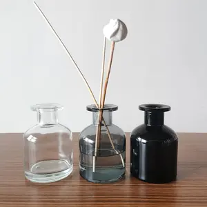 Op Maat Gemaakte 50Ml 100Ml Zwart Matglas Etherische Oliën Diffuser Eenvoudige Ronde Reed Diffuser Fles Leeg