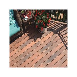 Pavimentazione Composita WPC con Venatura Profonda del Legno, Anticorrosione, per Esterni, Terrazze di Hotel e Zone Intorno alle Piscine - Product Image 6