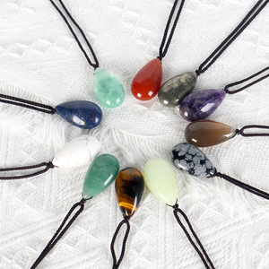 Vente en gros de bijoux en pierres naturelles, pendentifs en pierres précieuses en forme de larme, colliers en cristal pour accessoires - Product Image 1