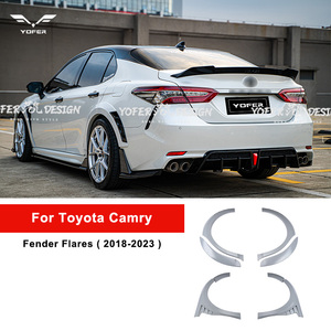 Accessoires d'usine pour Toyota Camry : Élargisseurs d'ailes blancs et noirs pour modèles SE, XSE, LE, XLE, Hybride - Product Image 2
