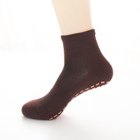Chaussettes de trampoline personnalisées OEM confortables pour adultes et enfants, antidérapantes, à imprimé léopard, tricotées, avec logo sur le dessus, pour le printemps