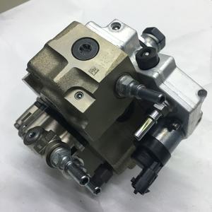 6754-71-71-1310 6754711310 משאבת דלק SAA4D107E-1 SAA6D107E-1 קומאטסו PW180-7 PW200-7 PW220-7 מחפר WA200-<span class=keywords><strong>6</strong></span> מחפר - Product Image 3