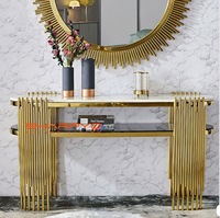 Console moderne de luxe avec pieds en acier inoxydable doré et miroir pour l'entrée de la maison, le salon, l'hôtel ou la villa