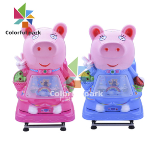 Máquina de Juegos Arcade Colorida con Diseño de Cerditos en Columpio para Niños - Product Image 4